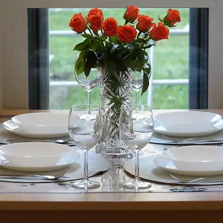 Charming And Spacious - Close To Center