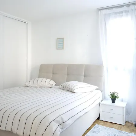 Charming And Spacious - Close To Center Parijs