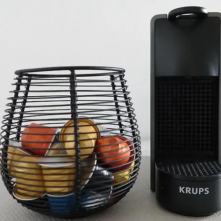 Charming And Spacious - Close To Center Parijs